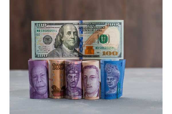 A股集体高开！沪指刷新10年新高，油气板块延续强势